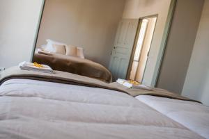 Cama ou camas em um quarto em Most Art Boutique Hostel