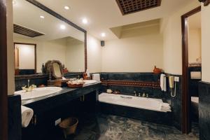 Bagno di The Dwarika's Hotel