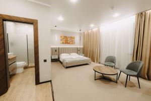 Una cama o camas en una habitación de Irislux