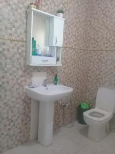 Koupelna v ubytování Maison de Charme à Louer Corniche Bizerte Grotte