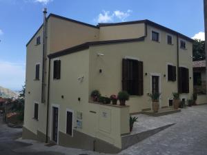 Budova, v ktorej sa ubytovanie bed & breakfast nachádza
