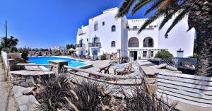 Swimmingpoolen hos eller tæt på Sunlight Naxos