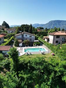 Πισίνα στο ή κοντά στο Appartamento di lusso in Villa Riccardo Barga