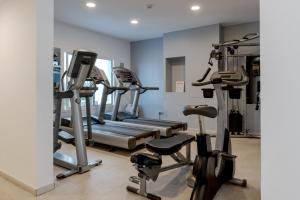 Fitness centrum a/nebo fitness zařízení v ubytování Hotel Planamar by Escampa Hotels