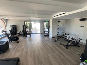 Fitness centrum a/nebo fitness zařízení v ubytování Pendeli Resort