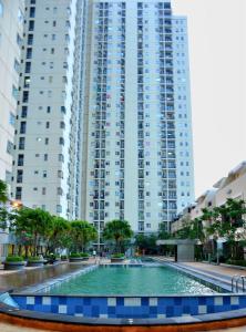 Bazén v ubytování Amazing view Apartment at Kemayoran JIEXPO -Min Stay 3 nights- nebo v jeho okolí
