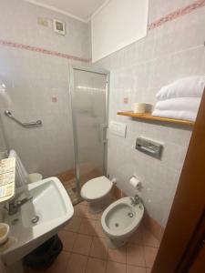 Imagen de la galería de Hotel Miramare Chioggia Sottomarina, en Sottomarina 25 fotos más