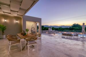Πισίνα στο ή κοντά στο Villa Navelina