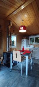 Χώρος καθιστικού στο Le petit chalet des Vosges proche Gerardmer +3 φωτογραφίες