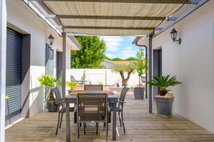 Μπαλκόνι ή βεράντα στο Villa l'Escapade Landaise