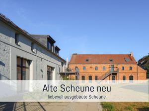Φωτογραφία από το άλμπουμ του Landloft Linum - Ausgebaute Scheune mit Aussicht, Naturpool, Kamin, Sauna, Luxusausbau, handverlesene MidCentury Möbel & Kunst σε Fehrbellin