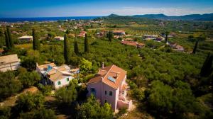 an aerial view of a house in a small village at Villa Rodi in Katastárion