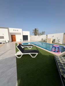 Πισίνα στο ή κοντά στο Villa PERLE DU SOLEIL +9 φωτογραφίες