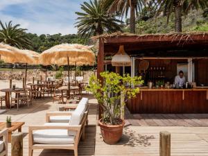 Reštaurácia alebo iné gastronomické zariadenie v ubytovaní Zel Costa Brava