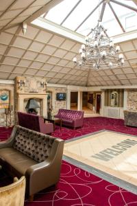 Istumisnurk majutusasutuses Allingham Arms Hotel