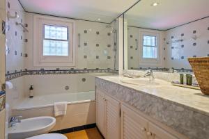 Foto dalla galleria di Van der Valk Hotel Suites S'Agaró a Sant Feliu de Guíxols