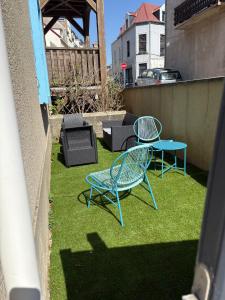 Zahrada ubytování Cosy 50 M2 avec parking privé et vue mer LE PORTEL