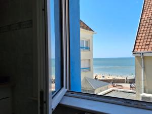 Nespecifikovaný výhled na moře nebo výhled na moře při pohledu z apartmánu