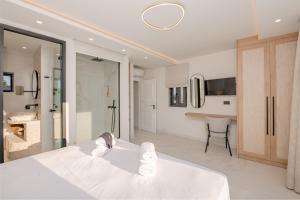 Gallery image of Anar Luxury Villas in Kalamaki
