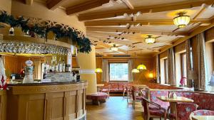 Restaurace v ubytování Hotel Rododendro Val di Fassa