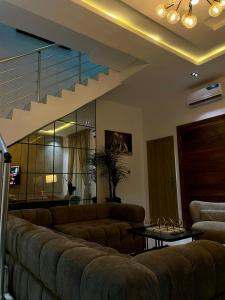 Χώρος καθιστικού στο Kobby Apartments