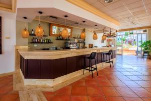Ποτά στο Nuramar Aparthotel