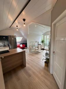 Gallery image of Bright and serene penthouse in Reykjavík
