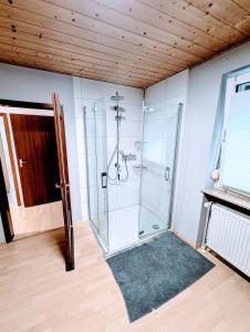 Koupelna v ubytování Monteurhaus Mömlingen