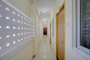 Imagine din galeria proprietății Super Hotel O Vsv Guest House în Chennai