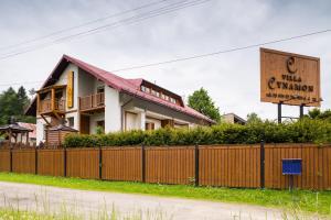 Certyfikat, podpis lub inny dokument wystawiony w obiekcie Villa Cynamon