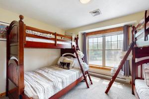 Ένα ή περισσότερα κρεβάτια σε δωμάτιο στο Northridge 181