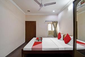 Φωτογραφία από το άλμπουμ του Hotel O New Hotel City Of Joy Near City Centre Salt Lake στην Καλκούτα