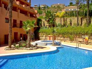 Bazén v ubytování Apartment Design Marbella nebo v jeho okolí