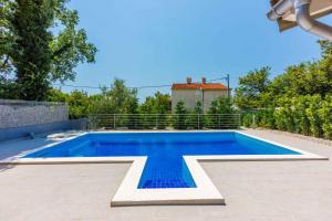 Fotografie z fotogalerie ubytování Holiday home in Jadranovo 39402 v destinaci Jadranovo