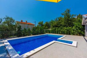 Fotografie z fotogalerie ubytování Holiday home in Jadranovo 39402 v destinaci Jadranovo