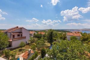 Fotografie z fotogalerie ubytování Holiday home in Jadranovo 39402 v destinaci Jadranovo