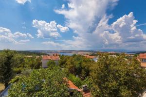 Fotografie z fotogalerie ubytování Holiday home in Jadranovo 39402 v destinaci Jadranovo