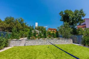 Fotografie z fotogalerie ubytování Holiday home in Jadranovo 39402 v destinaci Jadranovo