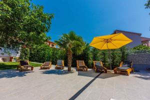 Fotografie z fotogalerie ubytování Holiday home in Jadranovo 39402 v destinaci Jadranovo