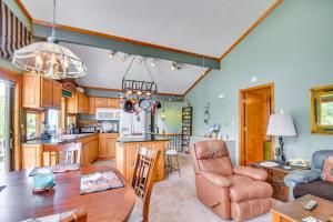 Φωτογραφία από το άλμπουμ του Boat Dock Access Clarks Hill Lake Hideaway! σε Elberton