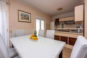 Kuchyň nebo kuchyňský kout v ubytování Apartment in Crikvenica 39218