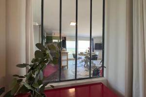 TV a/nebo společenská místnost v ubytování Terrazzino Frontemare Wi-Fi Free Parking