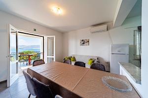 Posezení v ubytování Apartments by the sea Cove Pjestata, Peljesac - 10236