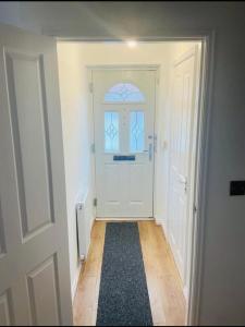 Fotografie z fotogalerie ubytování Stylish 3 Bed Home With Garden & Free Parking v Manchesteru