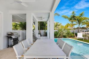 Imagen de la galería de Seven Sunsets, en Marathon 46 fotos más