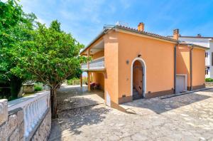 Fotografia z galérie ubytovania Apartment in Crikvenica 14212 v destinácii Crikvenica