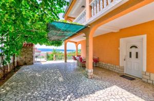 Fotografia z galérie ubytovania Apartment in Crikvenica 14212 v destinácii Crikvenica