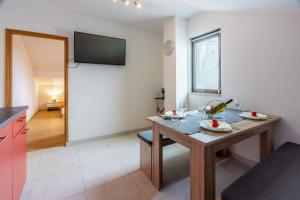Fotografia z galérie ubytovania Apartment in Grizane 5610 v destinácii Grižane + 20 fotografií