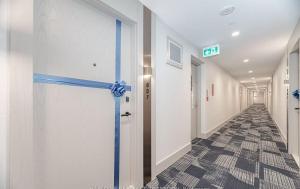 Ảnh trong thư viện ảnh của Unbeatable Location Upscale 1 Bedroom with Free Parking ở Oakville