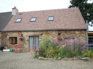 Zahrada ubytování Escapade champêtre avec spa et activités en Normandie - FR-1-497-63